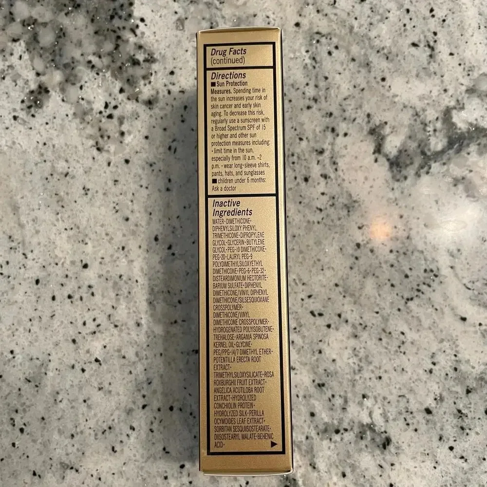 Cle de Peau Beaute Radiant Cream Foundation O80 Deep Ocher 21ml 0.88 oz NEW